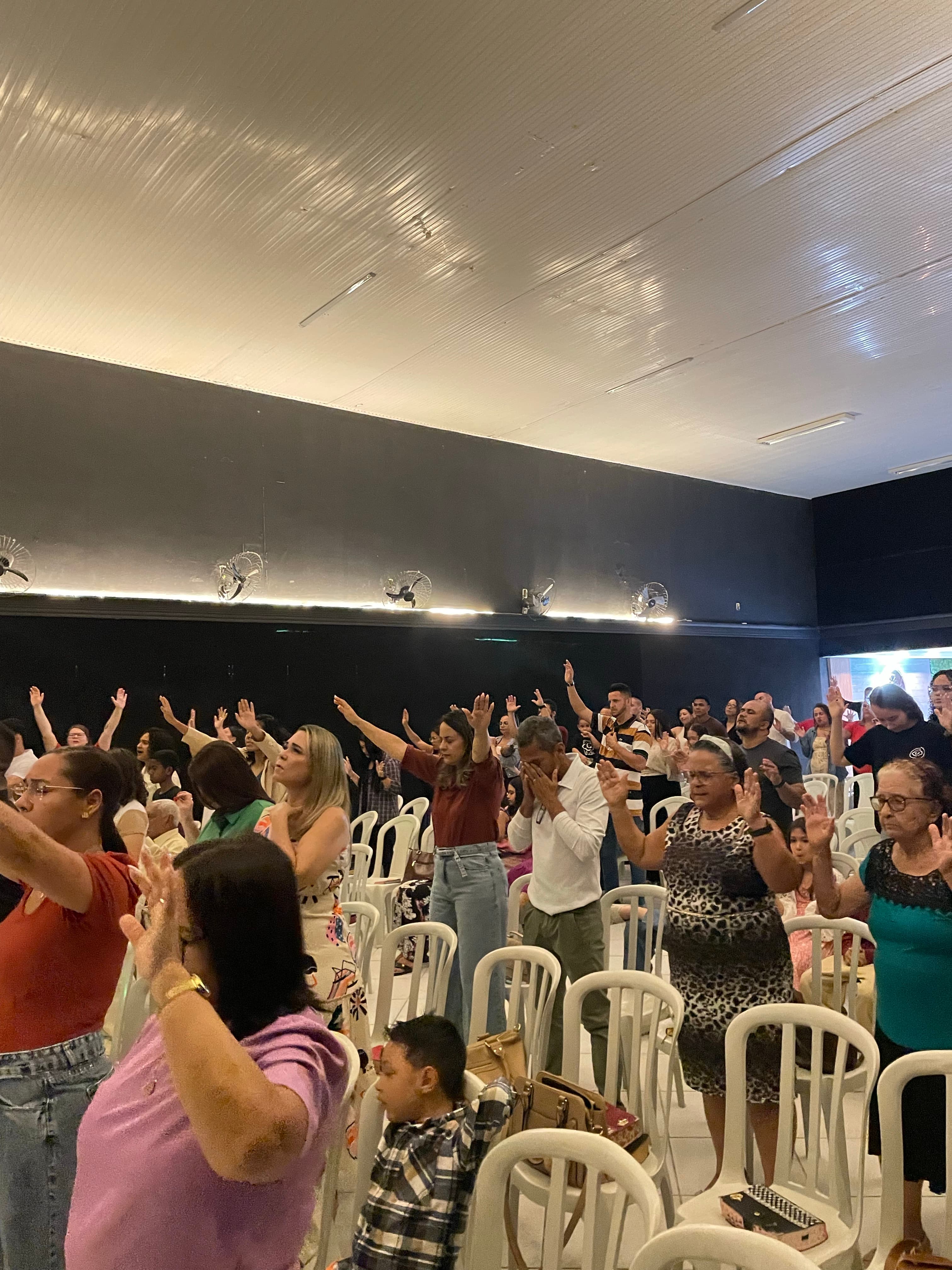 Ambiente da Igreja Videira 2